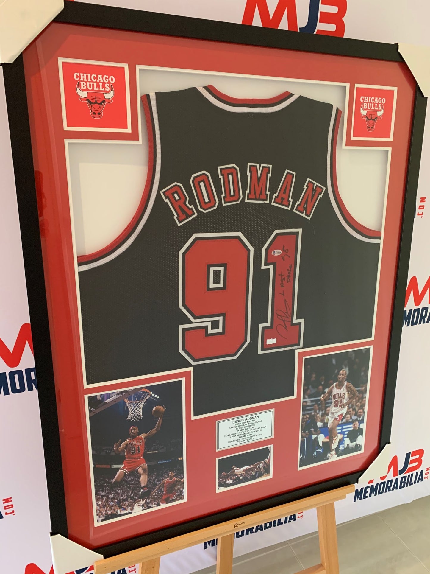 Dennis Rodman Signed Chicago Bulls Jersey Inscribed Last Dance 98 RARE Beckett COA