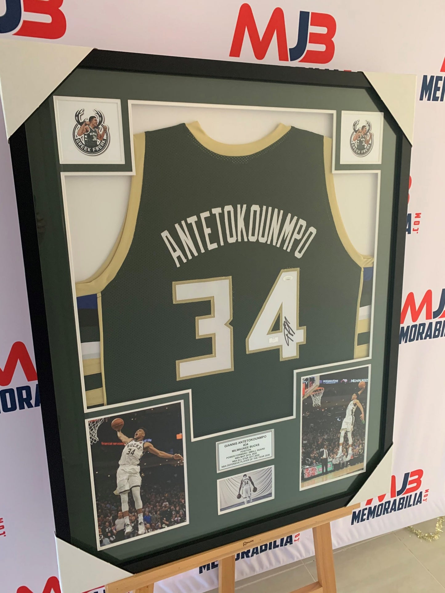 Giannis Antetokounmpo Milwaukee Bucks Hand Signed Framed Jersey JSA Authentication