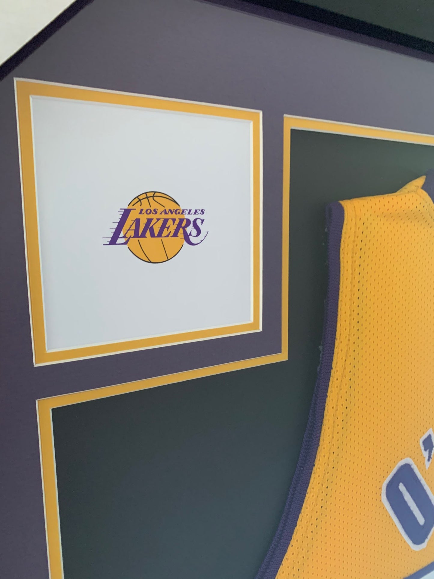 Shaq Signed LA Lakers Jersey Framed with JSA Authentication with Photos