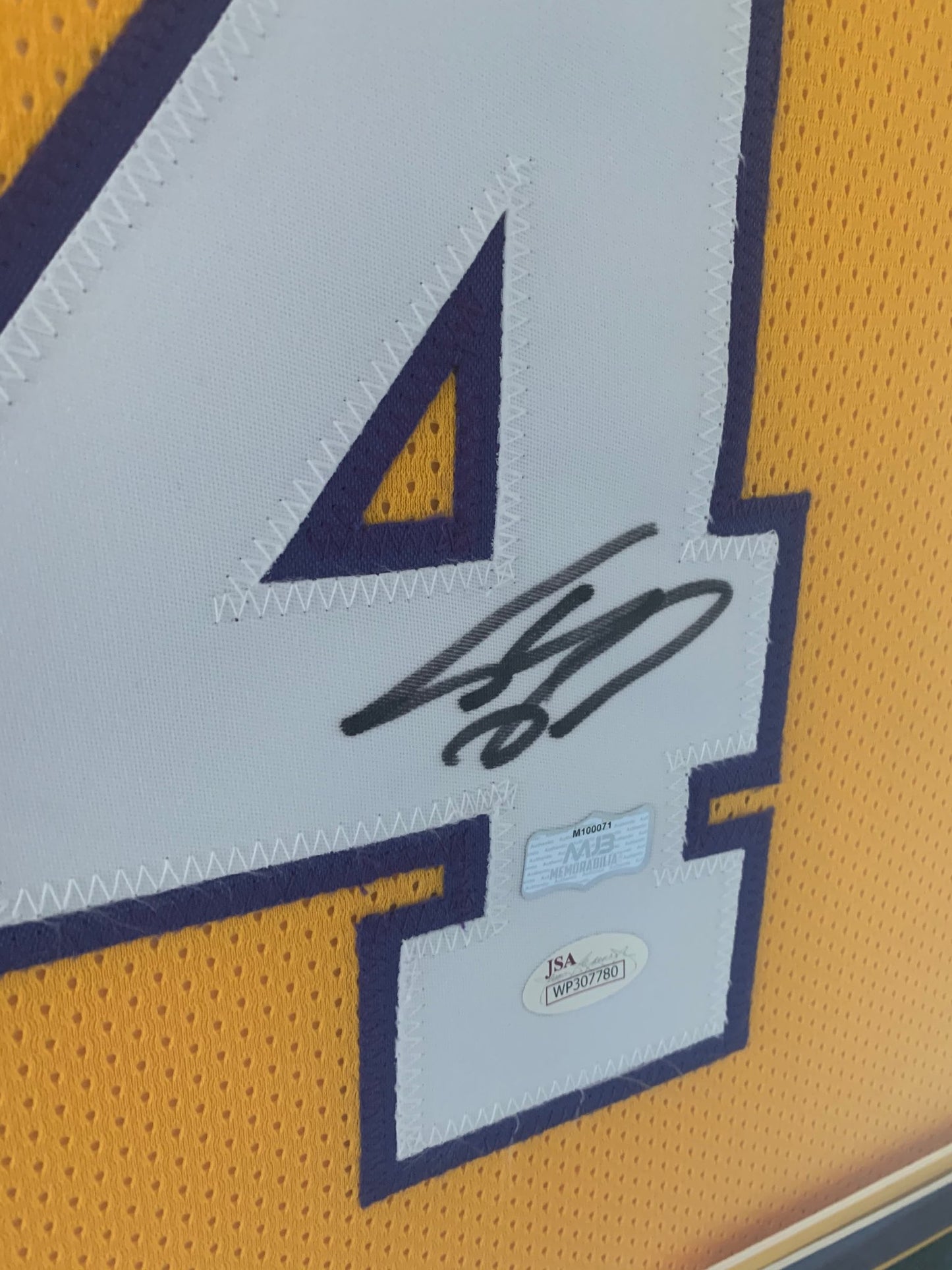 Shaq Signed LA Lakers Jersey Framed with JSA Authentication with Photos