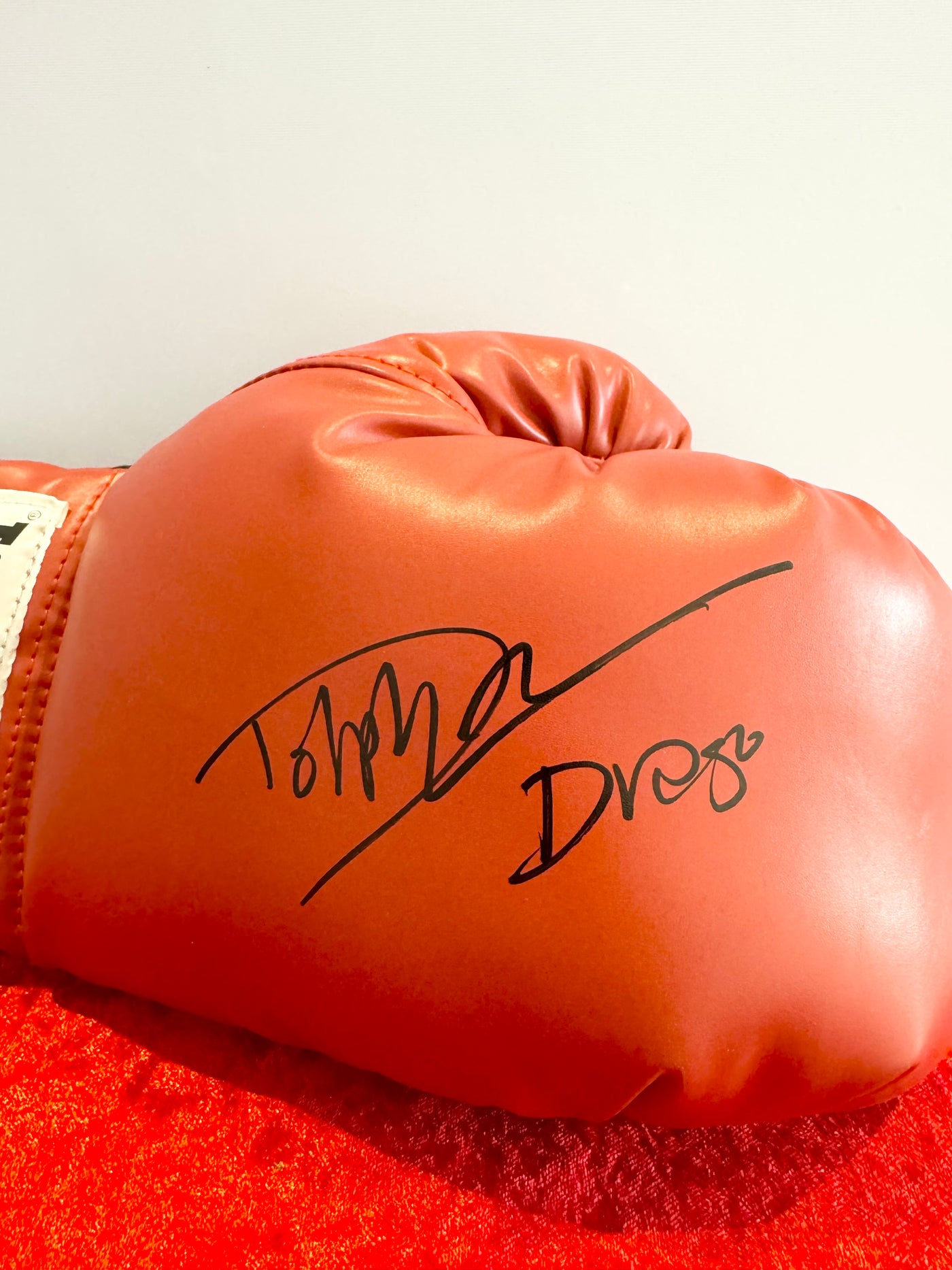 Dolph Lundgren Signed Everlast Boxing Glove Inscribed Drago JSA Authentication RARE