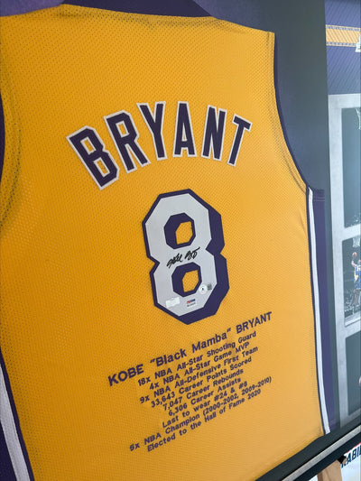 Kobe Bryant Signed la Lakers Jersey with Career Statistics Beckett and PSA Authentication