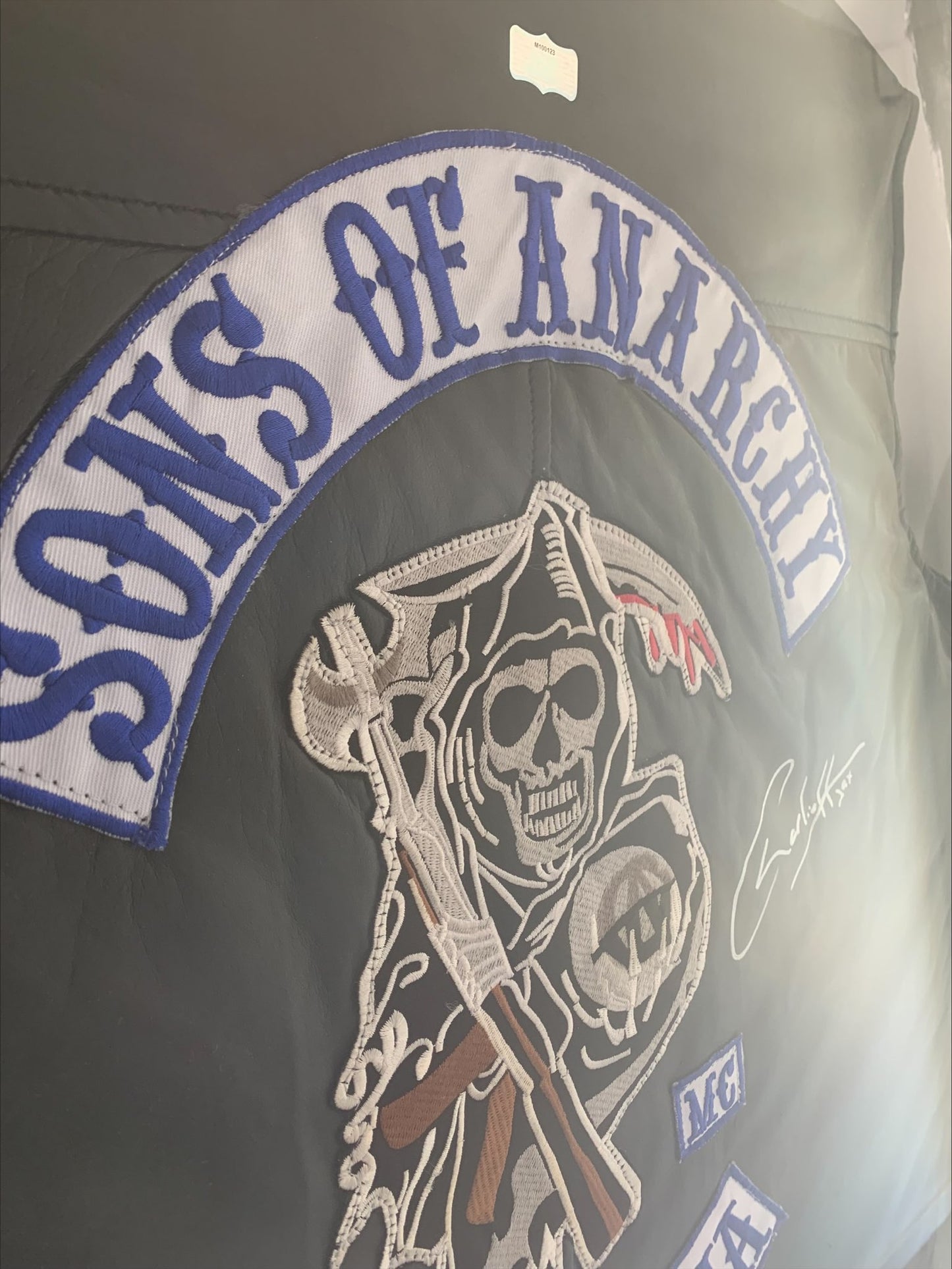 Signed Charlie Hunnam  Sons of Anarchy Black Bikers Vest Authentication Framed Inscribed JAX