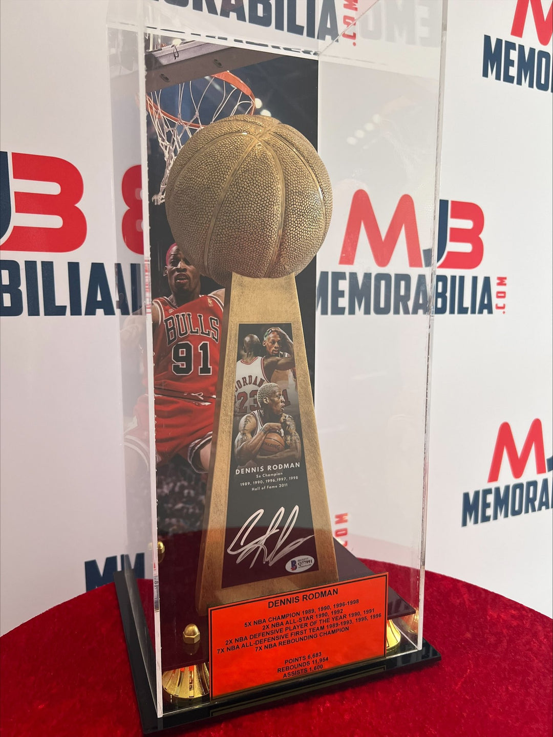 DennisRodmanSignedNBATrophy1_1