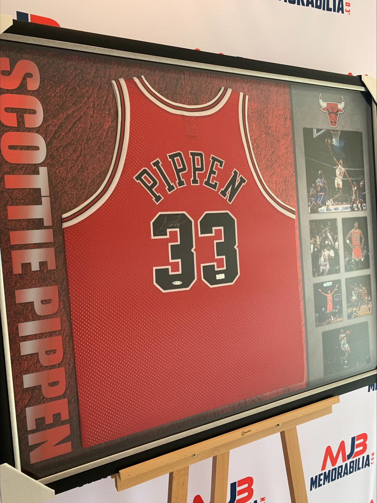 MJBMemorabilia Scottie Pippen Signed Chicago Bulls Jersey Rare Beckett Authentication