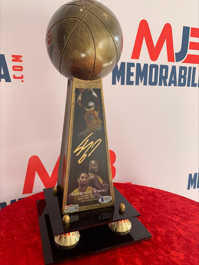 Shaquille O’Neal Signed L.A. Lakers Championship Trophy Replica Beckett COA Authentic