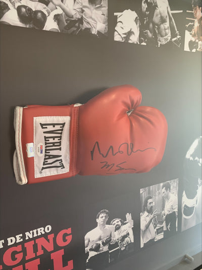 Robert De Niro & Martin Scorsese Signed Everlast Boxing Glove RARE (PSA COA)